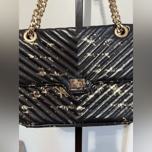 Black and Gold Foil Patterned Quilted Shoulder Bag Chic City Retro Look